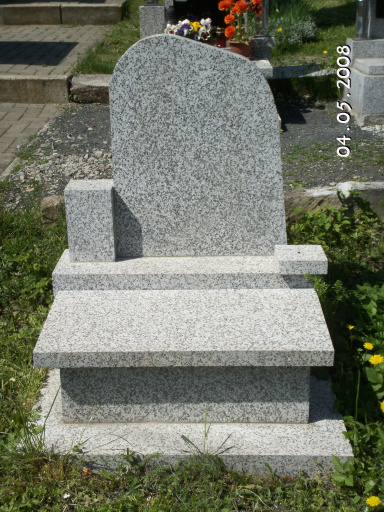 Urnový pomník 4